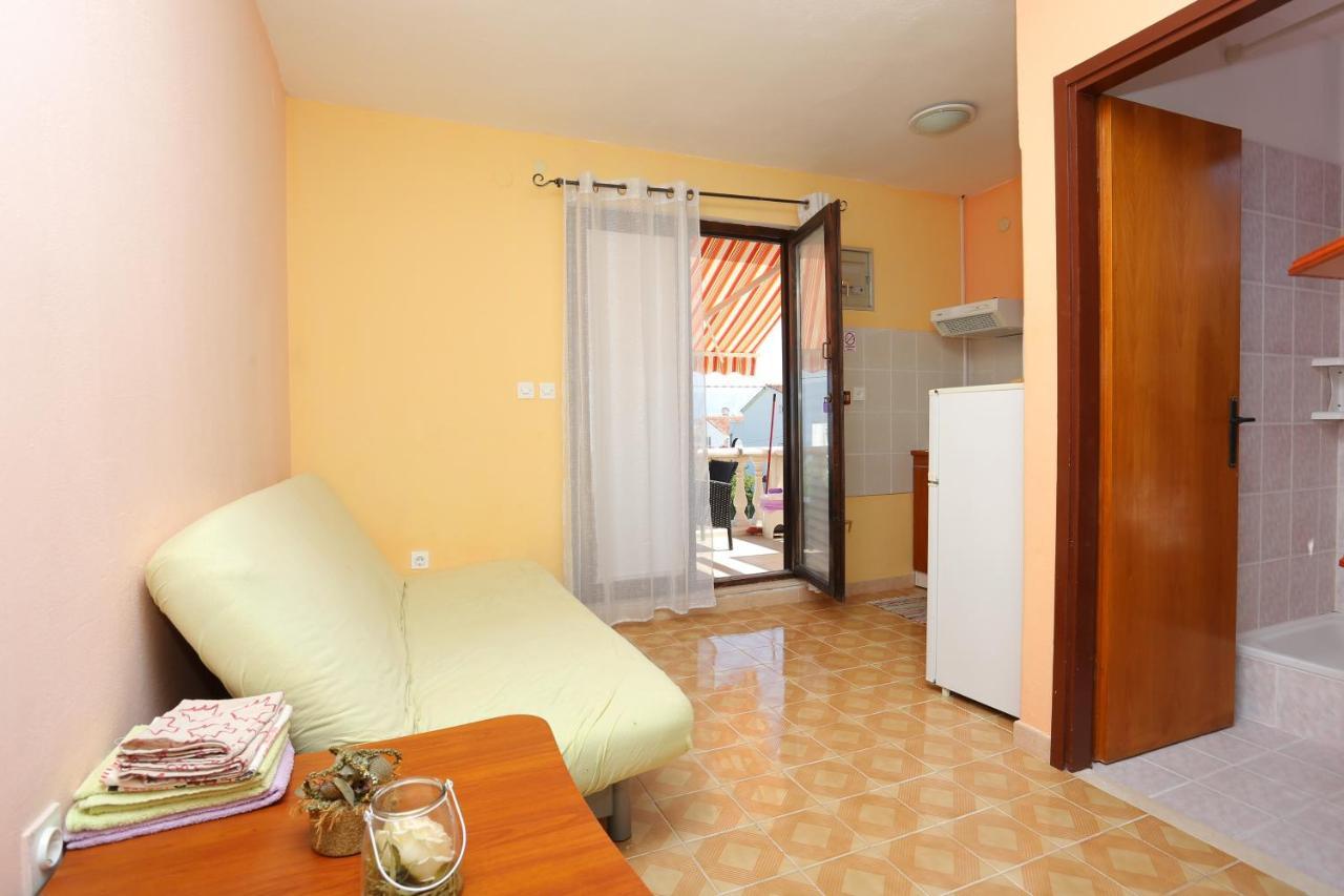 Apartments By The Sea Slatine, Ciovo - 16131 Exterior foto