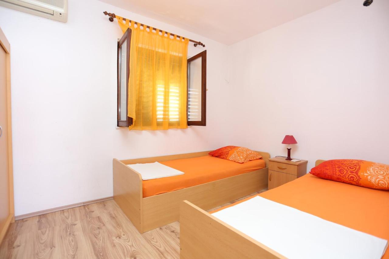 Apartments By The Sea Slatine, Ciovo - 16131 Exterior foto